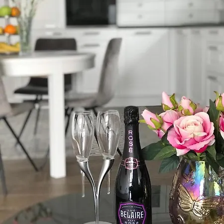 Summer Fantasy Apartment